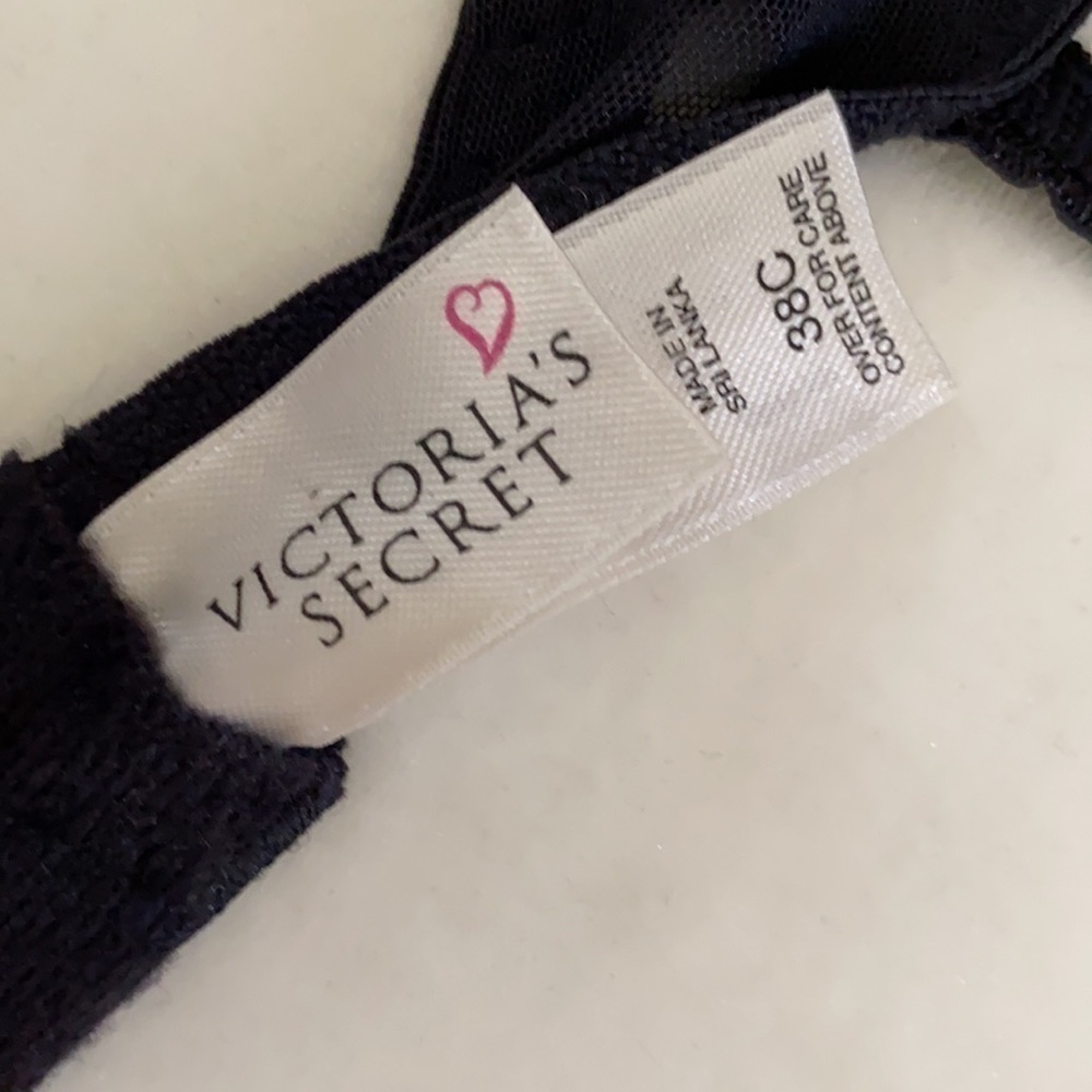 Victoria’s Secret vintage seductive black lace bra - Picture 6 of 7